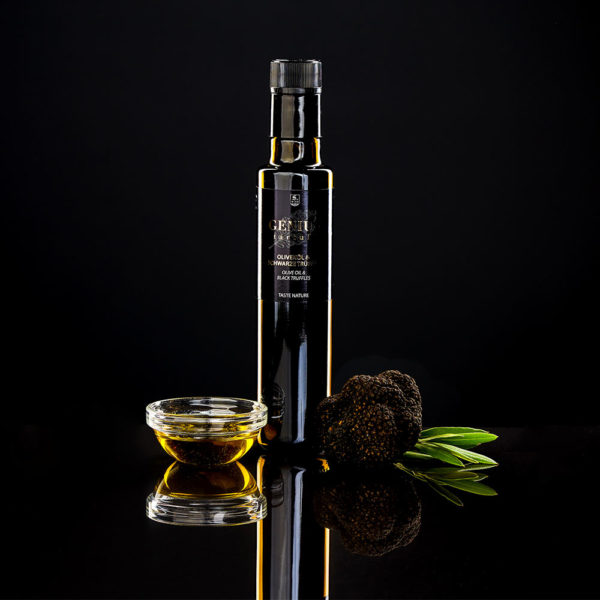Olivenöl mit schwarze Trüffel